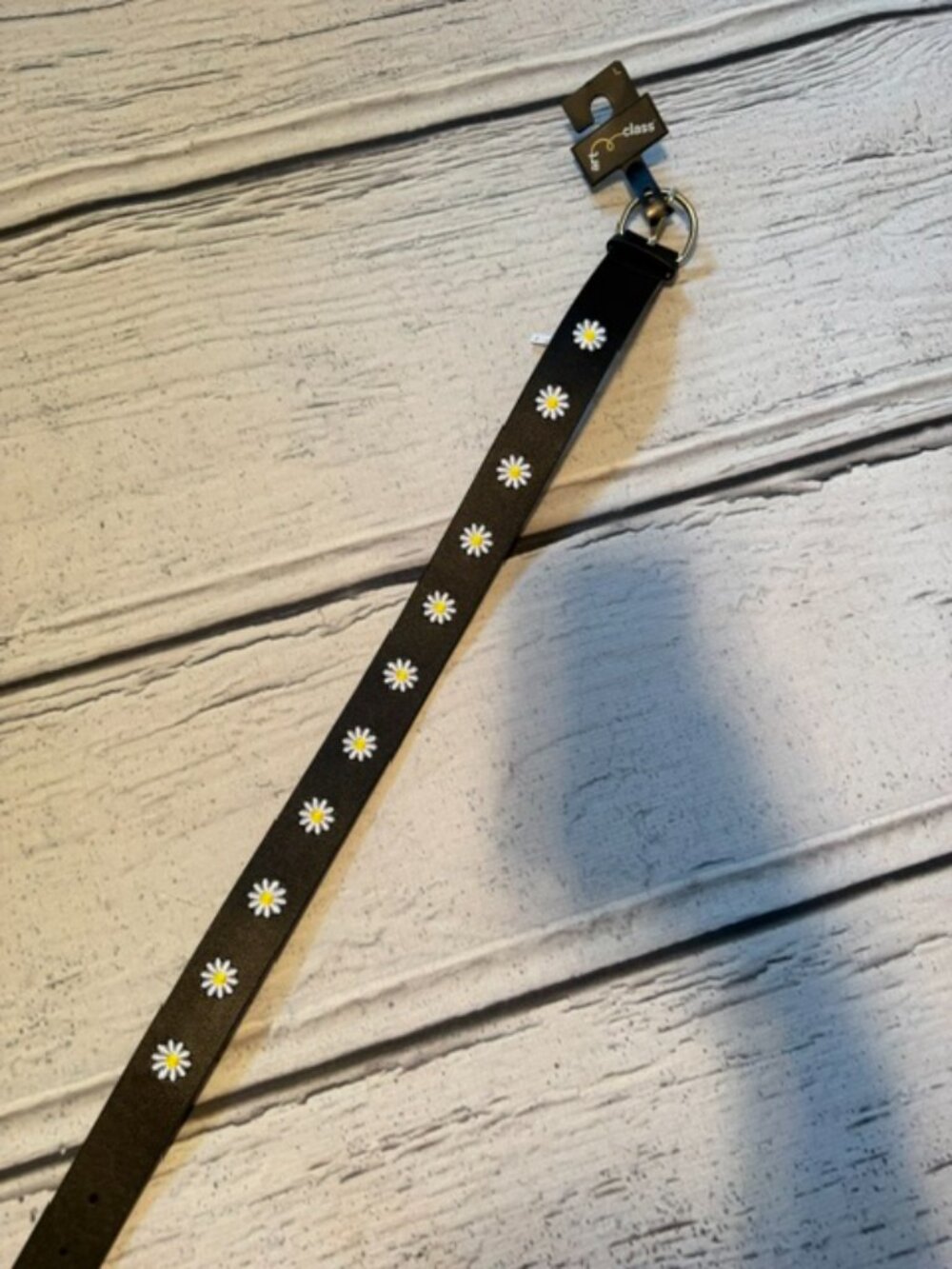 New Target Black leather daisy Belt